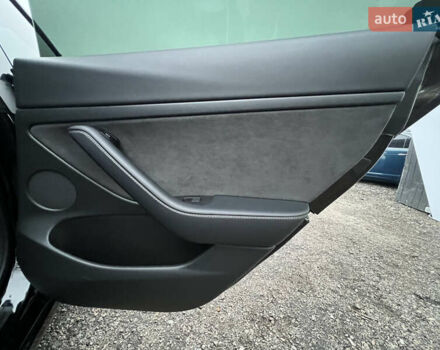 Тесла Модель 3, объемом двигателя 0 л и пробегом 94 тыс. км за 24500 $, фото 27 на Automoto.ua