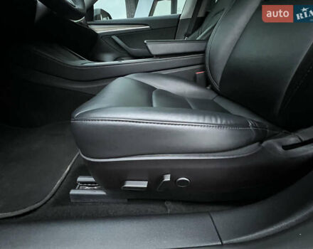 Тесла Модель 3, объемом двигателя 0 л и пробегом 94 тыс. км за 24500 $, фото 18 на Automoto.ua