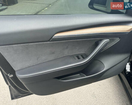 Тесла Модель 3, объемом двигателя 0 л и пробегом 57 тыс. км за 20500 $, фото 6 на Automoto.ua