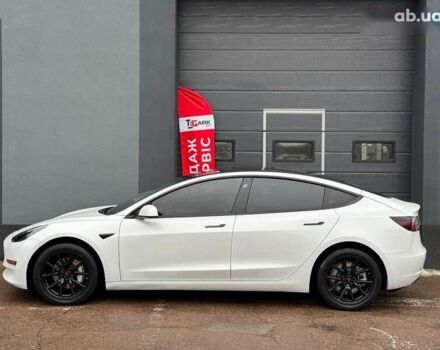 Тесла Модель 3, объемом двигателя 0 л и пробегом 117 тыс. км за 20999 $, фото 5 на Automoto.ua