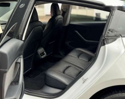 Тесла Модель 3, объемом двигателя 0 л и пробегом 117 тыс. км за 20999 $, фото 14 на Automoto.ua