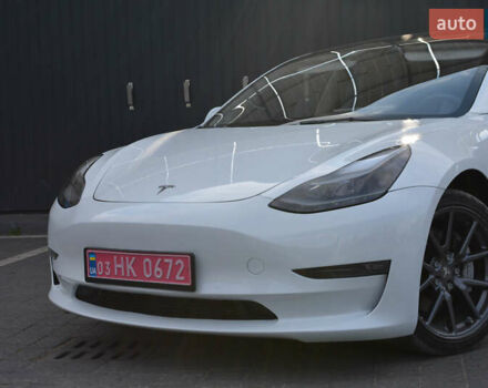 Тесла Модель 3, об'ємом двигуна 0 л та пробігом 81 тис. км за 18499 $, фото 2 на Automoto.ua