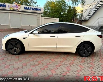 Тесла Модель 3, объемом двигателя 0.33 л и пробегом 3 тыс. км за 23999 $, фото 3 на Automoto.ua