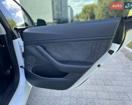 Тесла Модель 3, объемом двигателя 0 л и пробегом 75 тыс. км за 23300 $, фото 30 на Automoto.ua