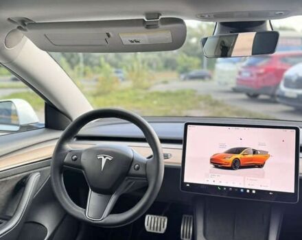 Тесла Модель 3, объемом двигателя 0 л и пробегом 69 тыс. км за 24999 $, фото 2 на Automoto.ua
