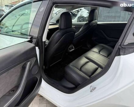 Тесла Модель 3, объемом двигателя 0 л и пробегом 60 тыс. км за 16900 $, фото 6 на Automoto.ua