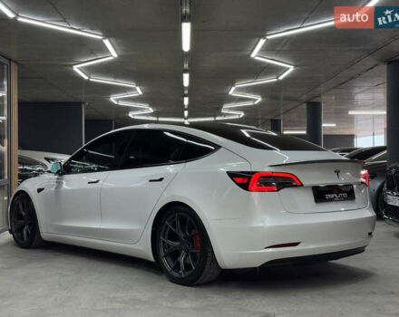 Тесла Модель 3, объемом двигателя 0 л и пробегом 42 тыс. км за 24900 $, фото 7 на Automoto.ua