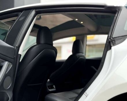 Тесла Модель 3, объемом двигателя 0 л и пробегом 23 тыс. км за 23500 $, фото 15 на Automoto.ua