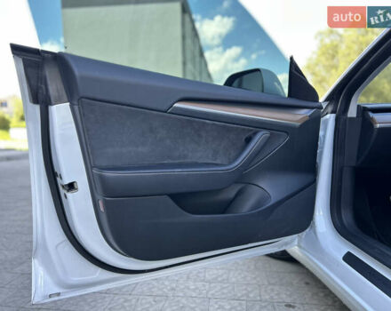 Тесла Модель 3, объемом двигателя 0 л и пробегом 75 тыс. км за 23300 $, фото 33 на Automoto.ua
