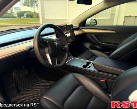 Тесла Модель 3, объемом двигателя 0.33 л и пробегом 3 тыс. км за 23999 $, фото 1 на Automoto.ua