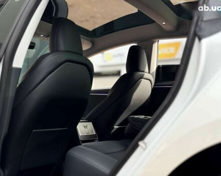 Тесла Модель 3, объемом двигателя 0 л и пробегом 7 тыс. км за 28999 $, фото 15 на Automoto.ua