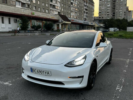 Тесла Модель 3 2017 в Львове на Automoto.ua Тесла Модель 3, объемом двигателя 0 л и пробегом 44 тыс. км за 17999 $, фото 1 на Automoto.ua