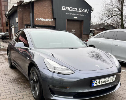 Тесла Модель 3, объемом двигателя 0 л и пробегом 110 тыс. км за 16500 $, фото 1 на Automoto.ua
