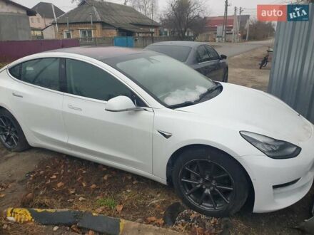 Тесла Модель 3 2018 в Киеве на Automoto.ua Тесла Модель 3, объемом двигателя 0 л и пробегом 48 тыс. км за 12000 $, фото 1 на Automoto.ua
