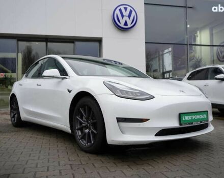 Тесла Модель 3, объемом двигателя 0 л и пробегом 135 тыс. км за 16499 $, фото 1 на Automoto.ua
