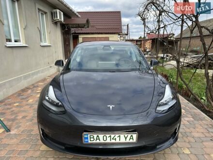 Тесла Модель 3, объемом двигателя 0 л и пробегом 50 тыс. км за 33300 $, фото 1 на Automoto.ua