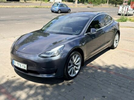 Тесла Модель 3, объемом двигателя 0 л и пробегом 61 тыс. км за 19500 $, фото 1 на Automoto.ua