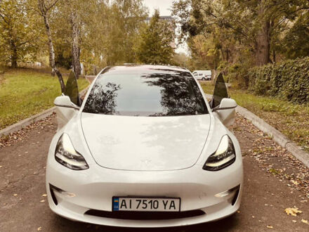 Тесла Модель 3 2018 в Киеве на Automoto.ua Тесла Модель 3, объемом двигателя 0 л и пробегом 99 тыс. км за 19600 $, фото 1 на Automoto.ua