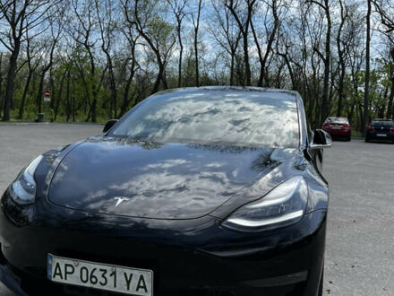 Тесла Модель 3 2019 в Запорожье на Automoto.ua Тесла Модель 3, объемом двигателя 0 л и пробегом 58 тыс. км за 20000 $, фото 1 на Automoto.ua