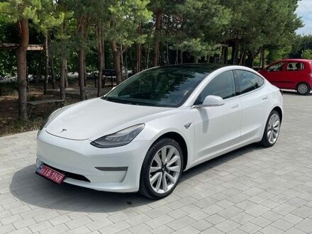 Тесла Модель 3, объемом двигателя 0 л и пробегом 139 тыс. км за 13500 $, фото 1 на Automoto.ua