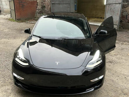 Тесла Модель 3 2020 у Івано-Франківську на Automoto.ua Тесла Модель 3, об'ємом двигуна 0 л та пробігом 125 тис. км за 15500 $, фото 1 на Automoto.ua