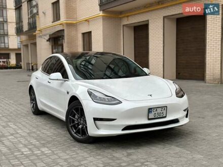 Тесла Модель 3 2020 в Черкассах на Automoto.ua Тесла Модель 3, объемом двигателя 0 л и пробегом 48 тыс. км за 15900 $, фото 1 на Automoto.ua