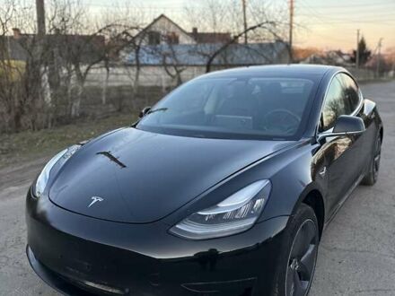 Тесла Модель 3 2020 у Рівному на Automoto.ua Тесла Модель 3, об'ємом двигуна 0 л та пробігом 110 тис. км за 12900 $, фото 1 на Automoto.ua