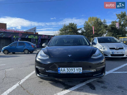 Тесла Модель 3 2020 в Киеве на Automoto.ua Тесла Модель 3, объемом двигателя 0 л и пробегом 67 тыс. км за 18000 $, фото 1 на Automoto.ua