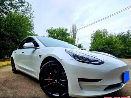 Тесла Модель 3, об'ємом двигуна 0.32 л та пробігом 86 тис. км за 23000 $, фото 1 на Automoto.ua