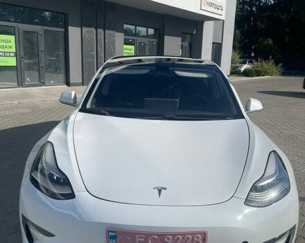 Тесла Модель 3, объемом двигателя 0 л и пробегом 72 тыс. км за 16500 $, фото 1 на Automoto.ua