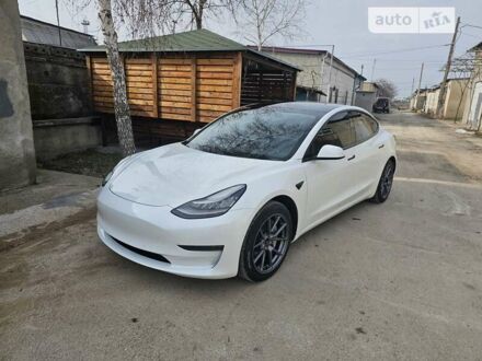Тесла Модель 3, объемом двигателя 0 л и пробегом 61 тыс. км за 26000 $, фото 1 на Automoto.ua