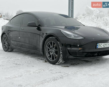 Тесла Модель 3, объемом двигателя 0 л и пробегом 65 тыс. км за 18000 $, фото 1 на Automoto.ua