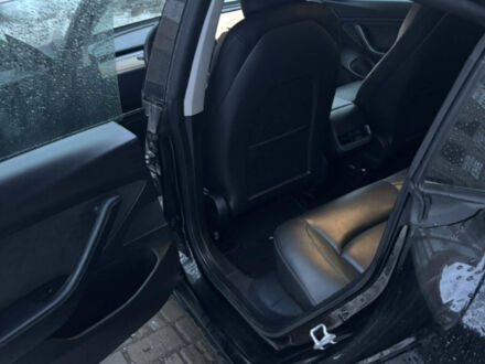 Тесла Модель 3, объемом двигателя 0 л и пробегом 96 тыс. км за 17200 $, фото 1 на Automoto.ua