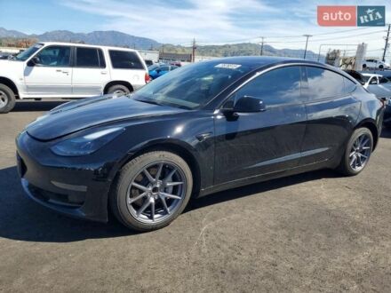 Тесла Модель 3, объемом двигателя 0 л и пробегом 107 тыс. км за 6100 $, фото 1 на Automoto.ua