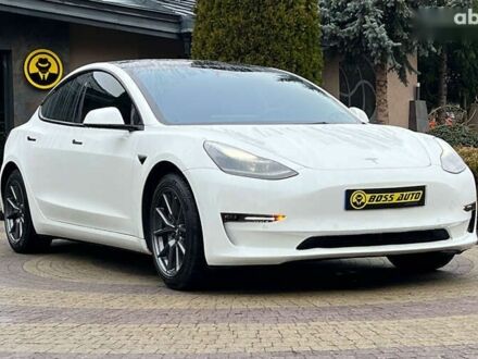 Тесла Модель 3, объемом двигателя 0 л и пробегом 33 тыс. км за 21300 $, фото 1 на Automoto.ua
