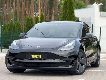 Тесла Модель 3 2022 в Киеве на Automoto.ua Тесла Модель 3, объемом двигателя 0 л и пробегом 33 тыс. км за 18950 $, фото 1 на Automoto.ua