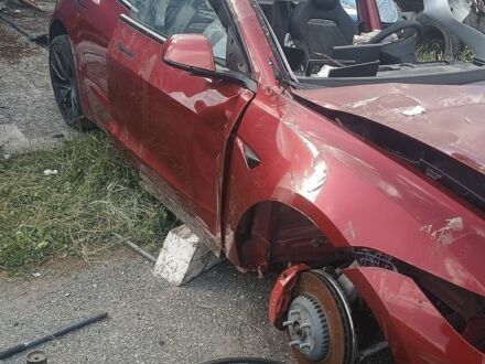 Тесла Модель 3, об'ємом двигуна 0 л та пробігом 17 тис. км за 12000 $, фото 1 на Automoto.ua