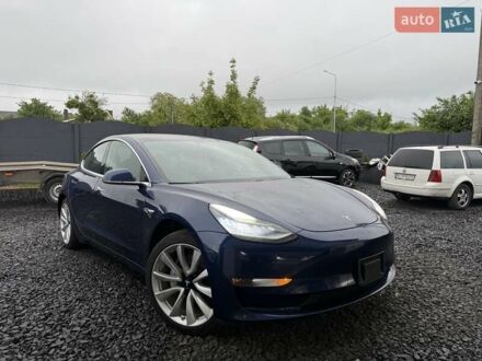 Тесла Модель 3 2018 у Луцьку на Automoto.ua Жовтий Тесла Модель 3, об'ємом двигуна 0 л та пробігом 214 тис. км за 12200 $, фото 1 на Automoto.ua