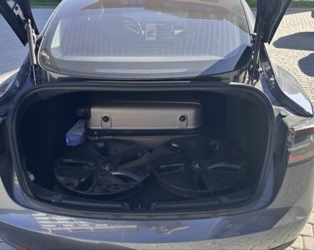 Тесла Модель 3 2018 в Каменце-Подольском на Automoto.ua Серый Тесла Модель 3, объемом двигателя 0 л и пробегом 94 тыс. км за 16999 $, фото 8 на Automoto.ua