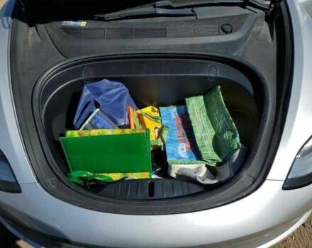 Серый Тесла Модель 3, объемом двигателя 0 л и пробегом 72 тыс. км за 6100 $, фото 9 на Automoto.ua