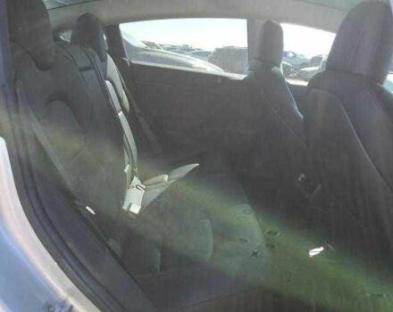 Серый Тесла Модель 3, объемом двигателя 0 л и пробегом 72 тыс. км за 6100 $, фото 8 на Automoto.ua