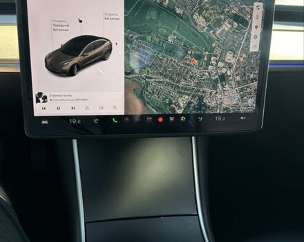 Тесла Модель 3 2018 в Каменце-Подольском на Automoto.ua Серый Тесла Модель 3, объемом двигателя 0 л и пробегом 94 тыс. км за 16999 $, фото 11 на Automoto.ua