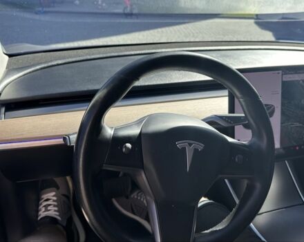 Тесла Модель 3 2018 в Каменце-Подольском на Automoto.ua Серый Тесла Модель 3, объемом двигателя 0 л и пробегом 94 тыс. км за 16999 $, фото 9 на Automoto.ua