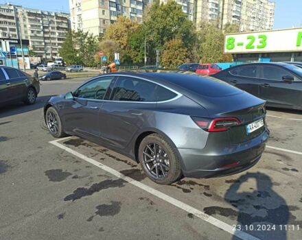 Серый Тесла Модель 3, объемом двигателя 0 л и пробегом 155 тыс. км за 19900 $, фото 3 на Automoto.ua
