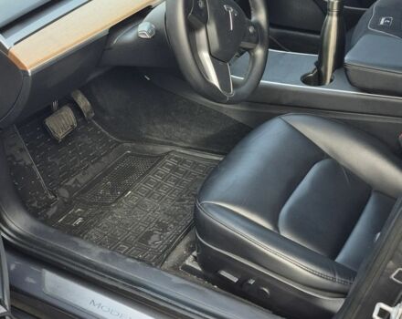 Сірий Тесла Модель 3, об'ємом двигуна 0 л та пробігом 120 тис. км за 19800 $, фото 18 на Automoto.ua