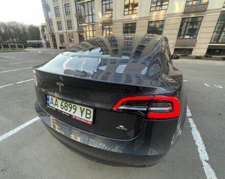 Серый Тесла Модель 3, объемом двигателя 0 л и пробегом 19 тыс. км за 27700 $, фото 5 на Automoto.ua
