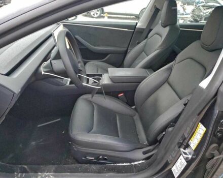 Сірий Тесла Модель 3, об'ємом двигуна 0 л та пробігом 28 тис. км за 9400 $, фото 6 на Automoto.ua