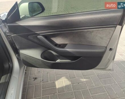 Сірий Тесла Модель 3, об'ємом двигуна 0 л та пробігом 144 тис. км за 16299 $, фото 38 на Automoto.ua