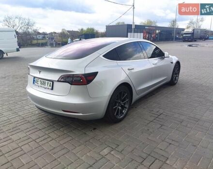 Сірий Тесла Модель 3, об'ємом двигуна 0 л та пробігом 144 тис. км за 16299 $, фото 12 на Automoto.ua