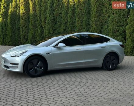 Серый Тесла Модель 3, объемом двигателя 0 л и пробегом 145 тыс. км за 14999 $, фото 7 на Automoto.ua